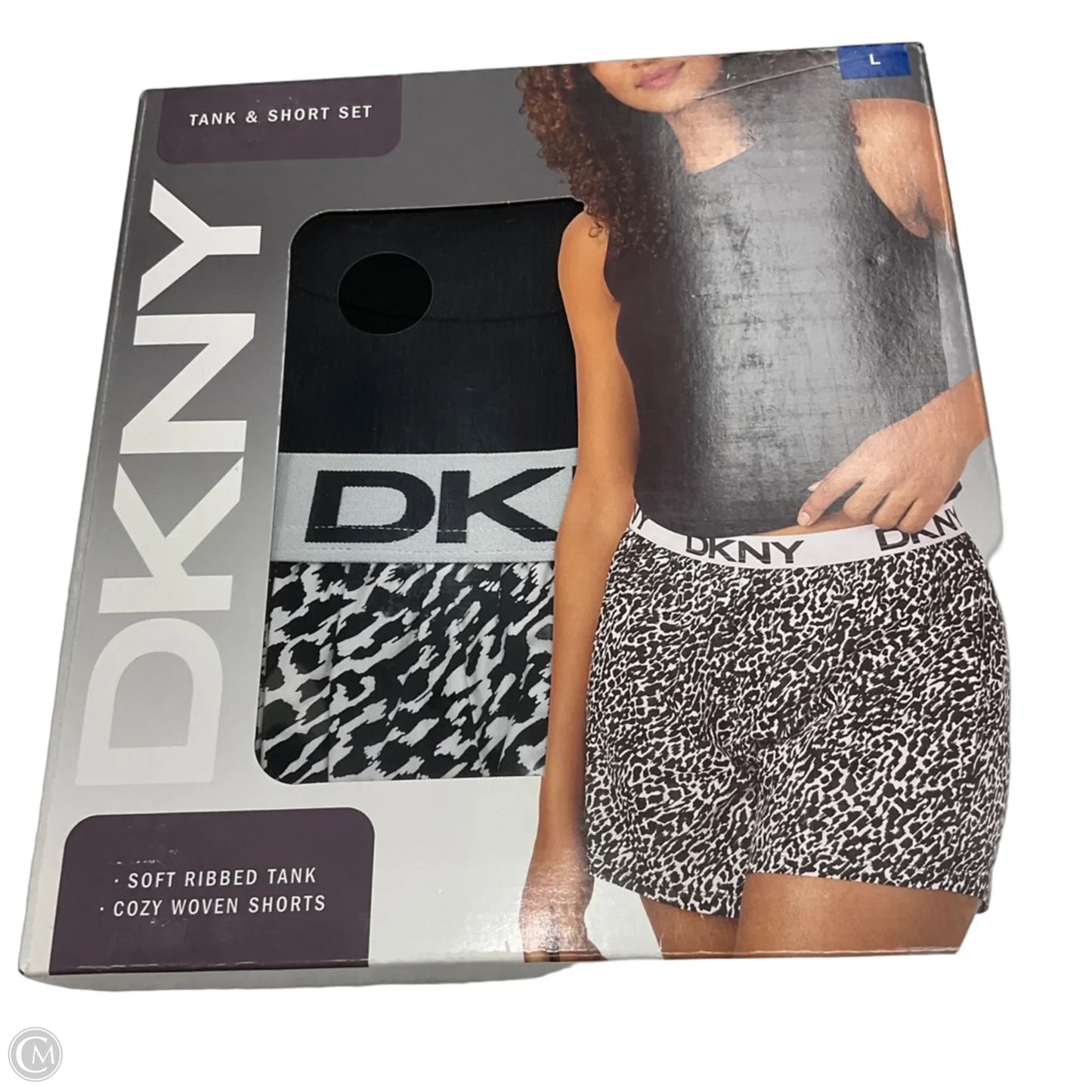Shorts set  By dkny , Size: L