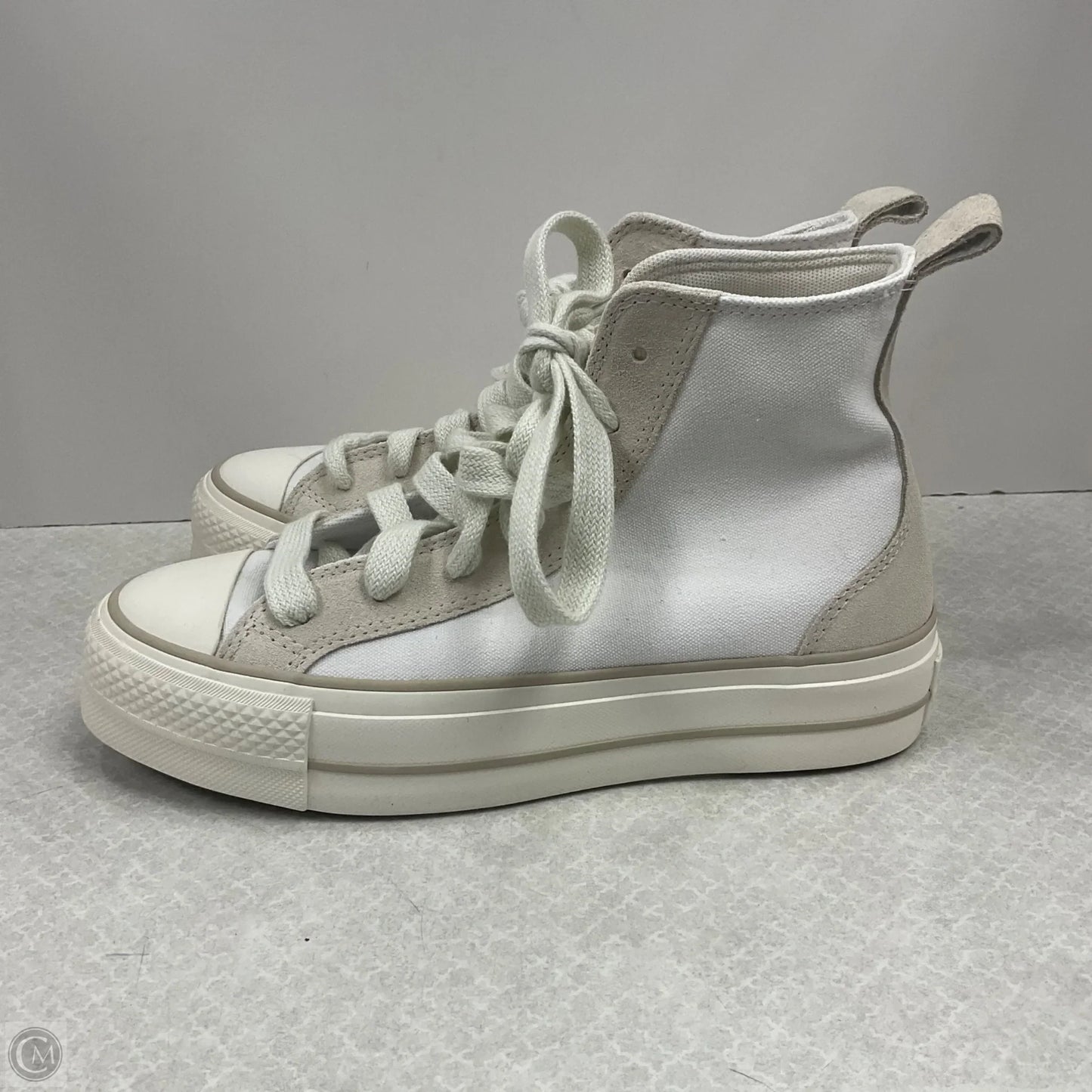 Shoes Sneakers By Converse In White, Size: 7.5