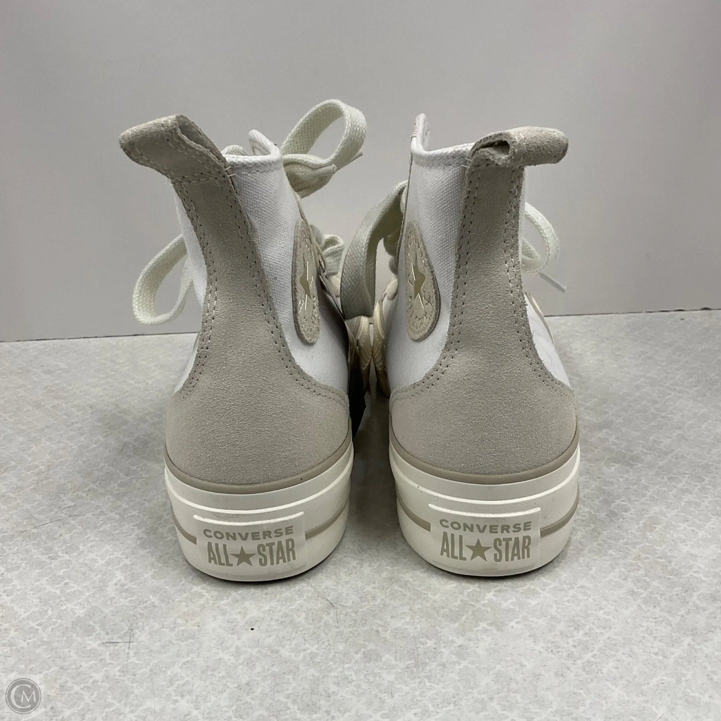 Shoes Sneakers By Converse In White, Size: 7.5