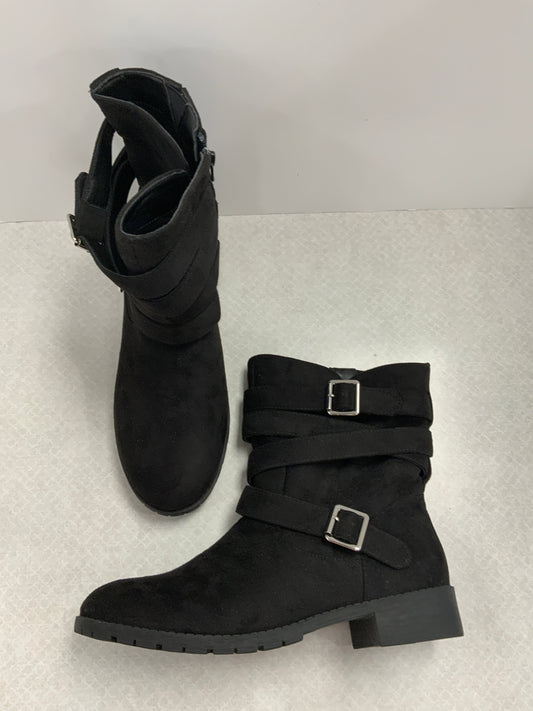 Boots Ankle Flats By Comfortview In Black, Size: 11