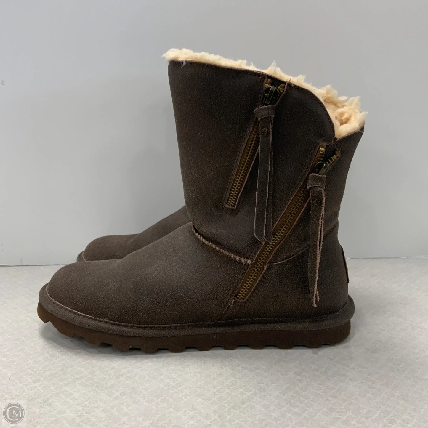 Boots Ankle Flats By Bearpaw In Brown, Size: 9.5