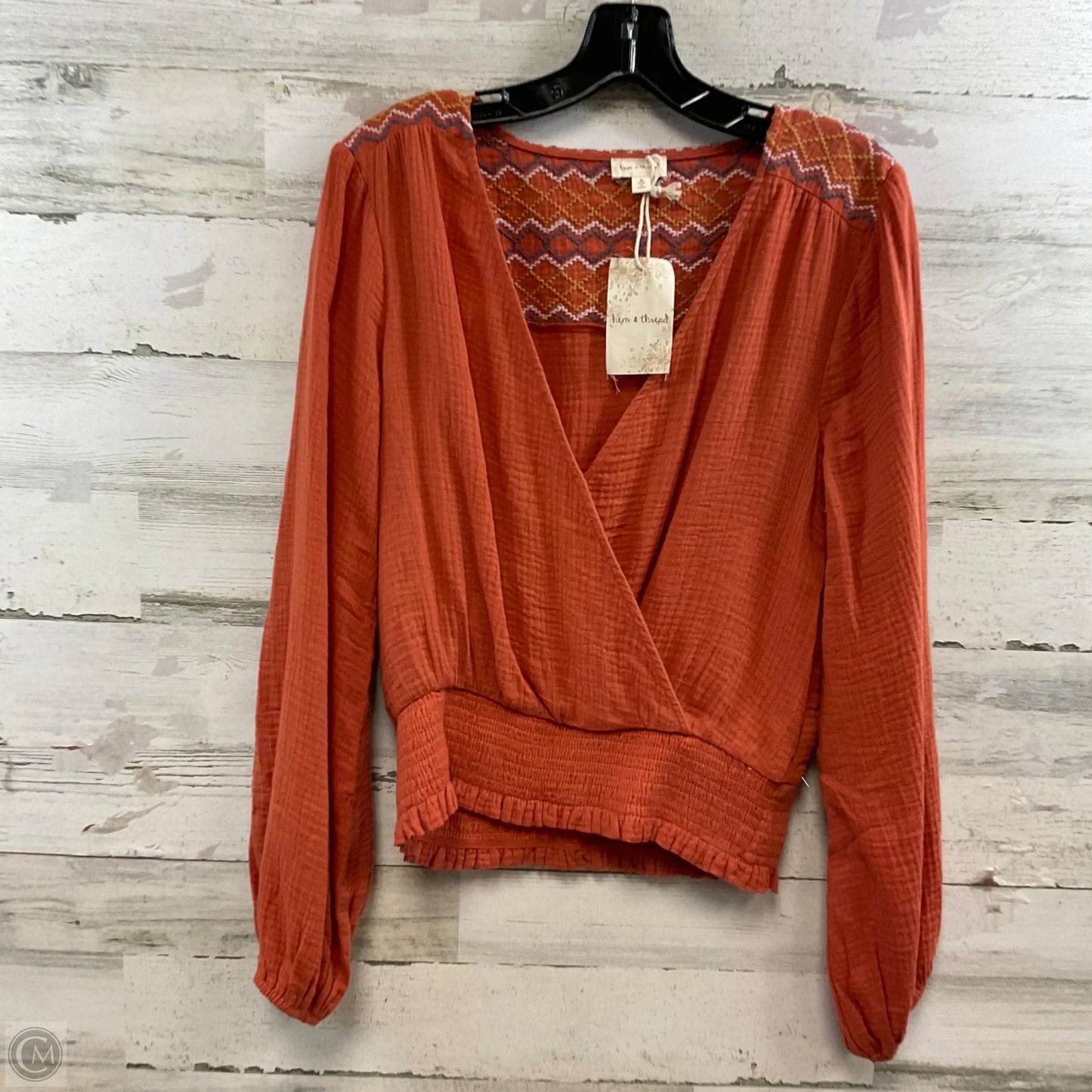 Top Long Sleeve By Hem & Thread In Brown, Size: M