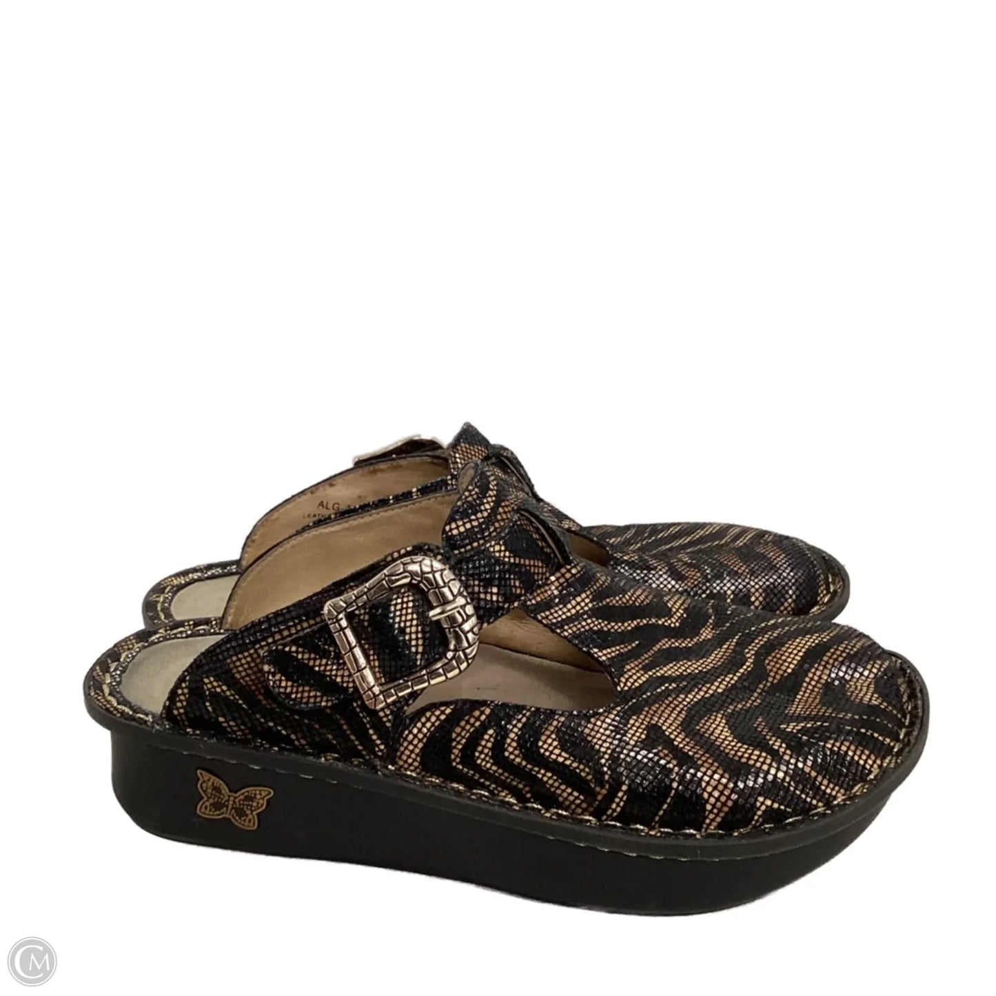 Shoes Flats By Alegria In Animal Print, Size: 5