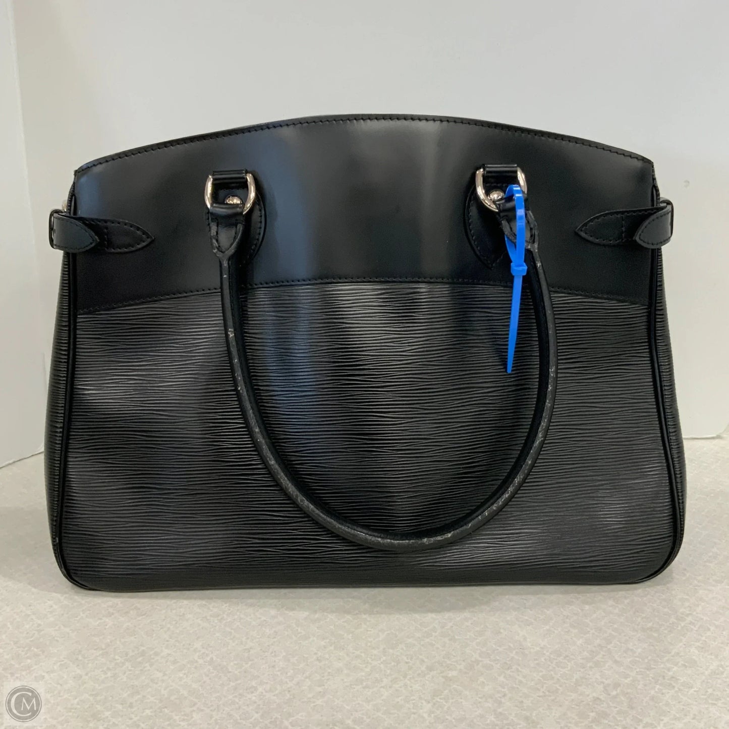 Handbag Luxury Designer By Louis Vuitton, Size: Large