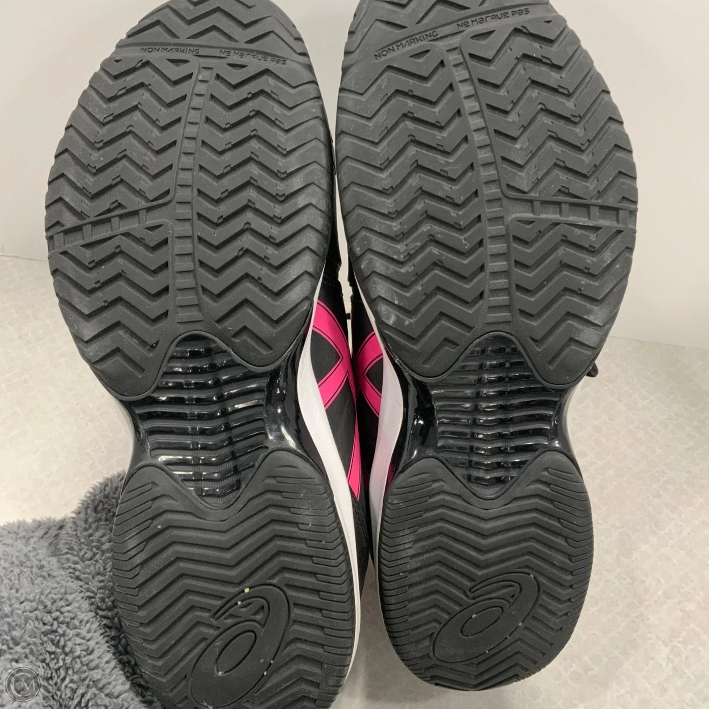 Shoes Athletic By Asics In Black & Pink, Size: 9.5