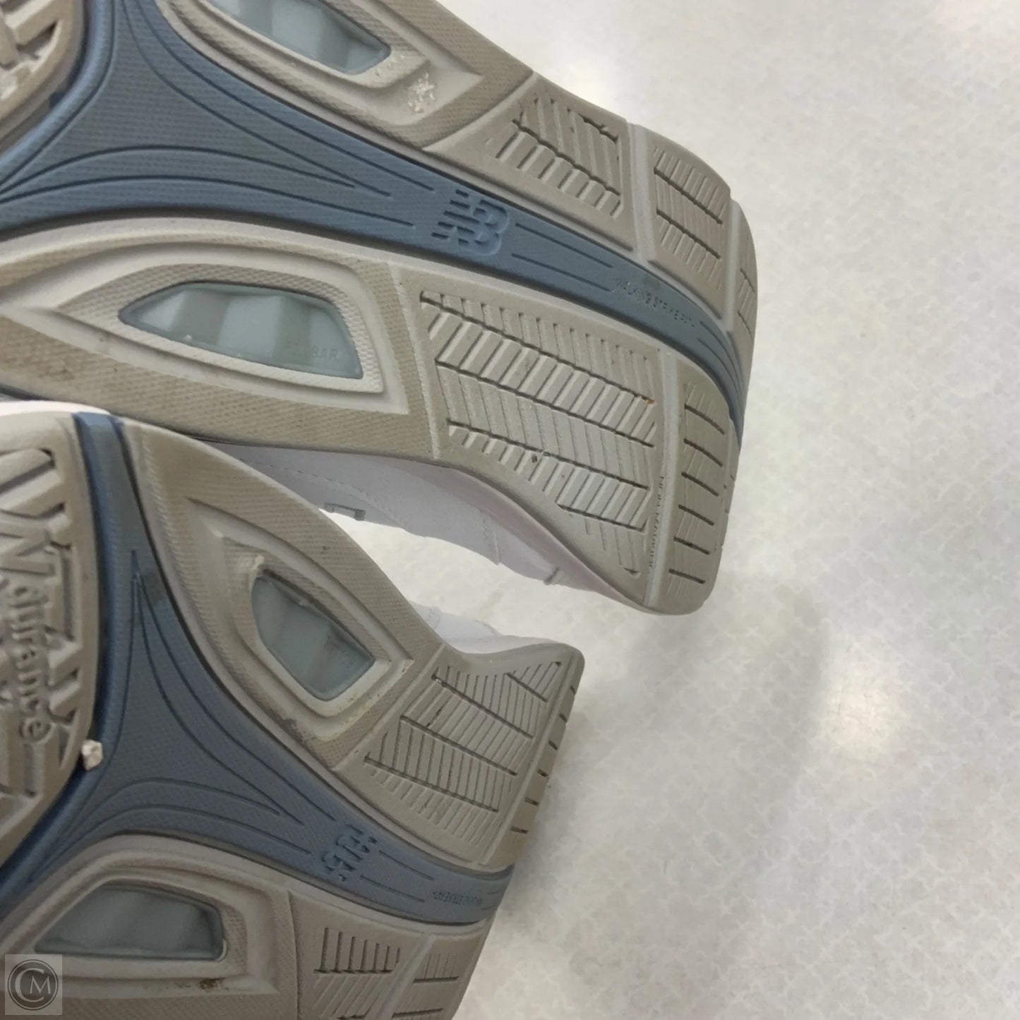 Shoes Athletic By New Balance In White, Size: 10