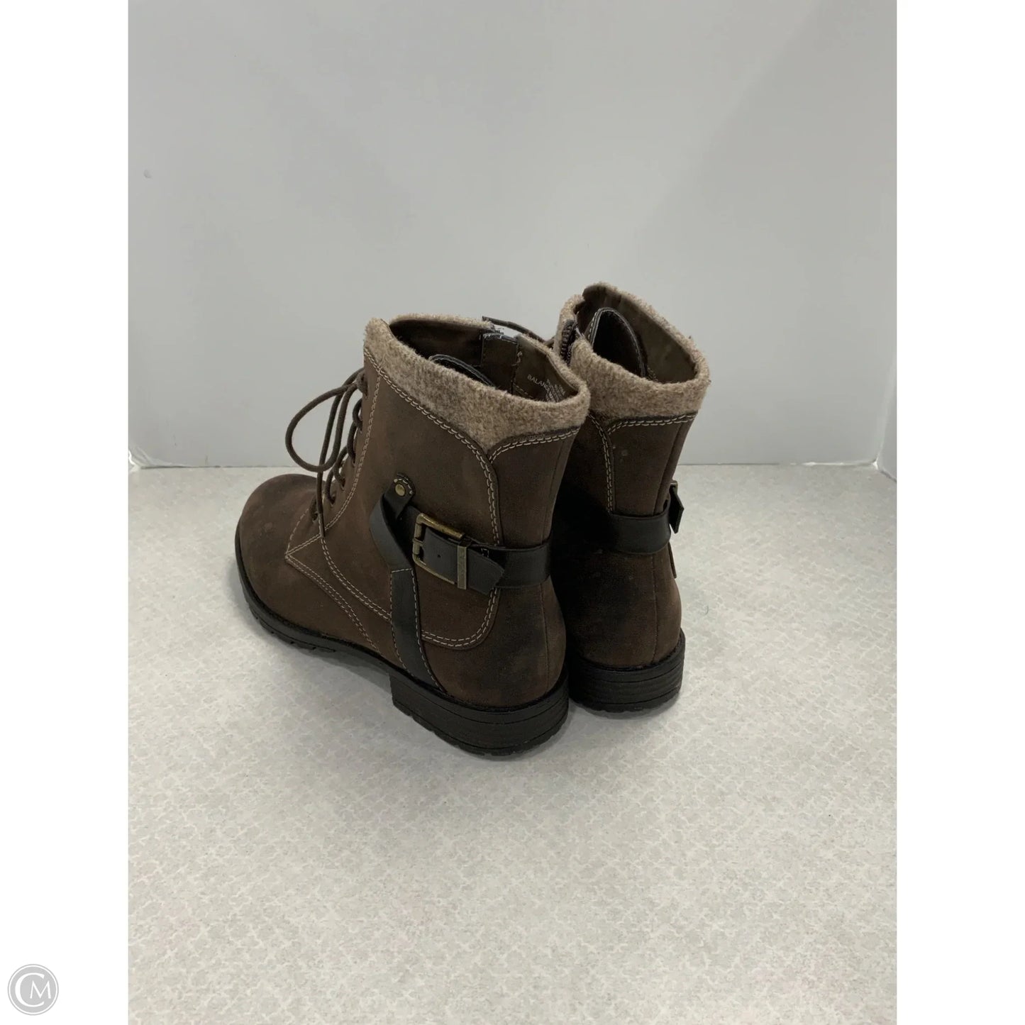 Boots Ankle Flats By Crown Vintage In Brown, Size: 10