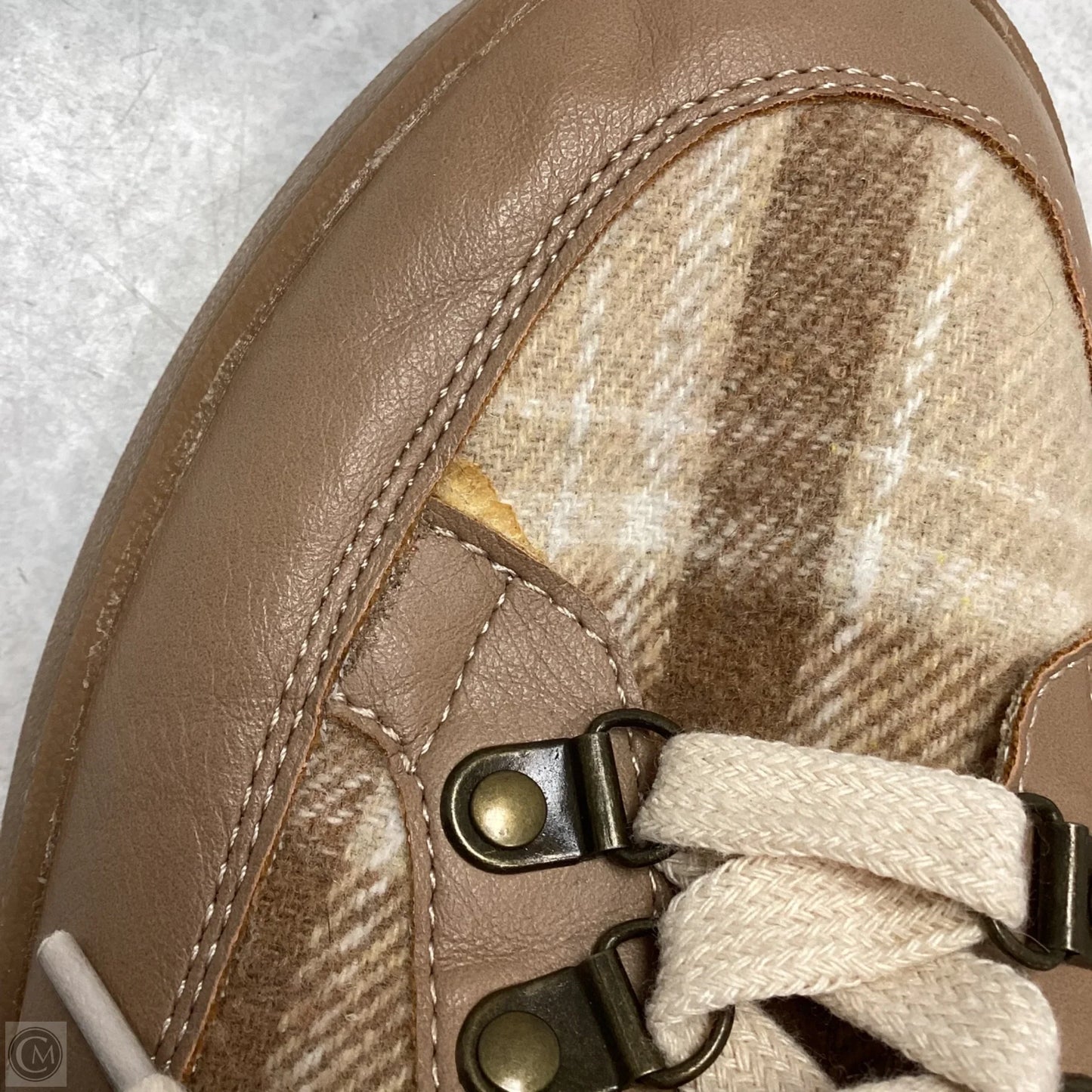 Shoes Sneakers By Oasis Society In Brown, Size: 9