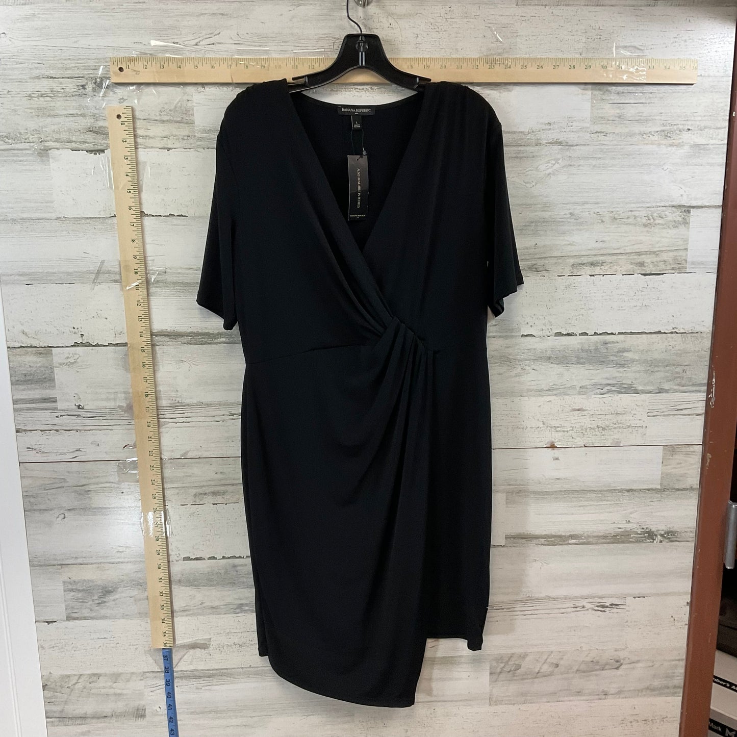 Black Dress Casual Short Banana Republic, Size L