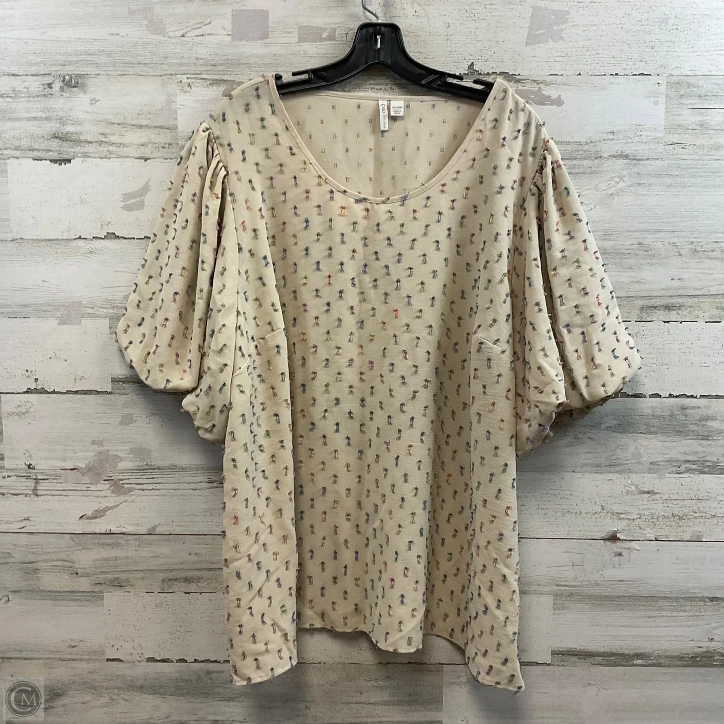 Top Short Sleeve By Cato In Cream, Size: 3x