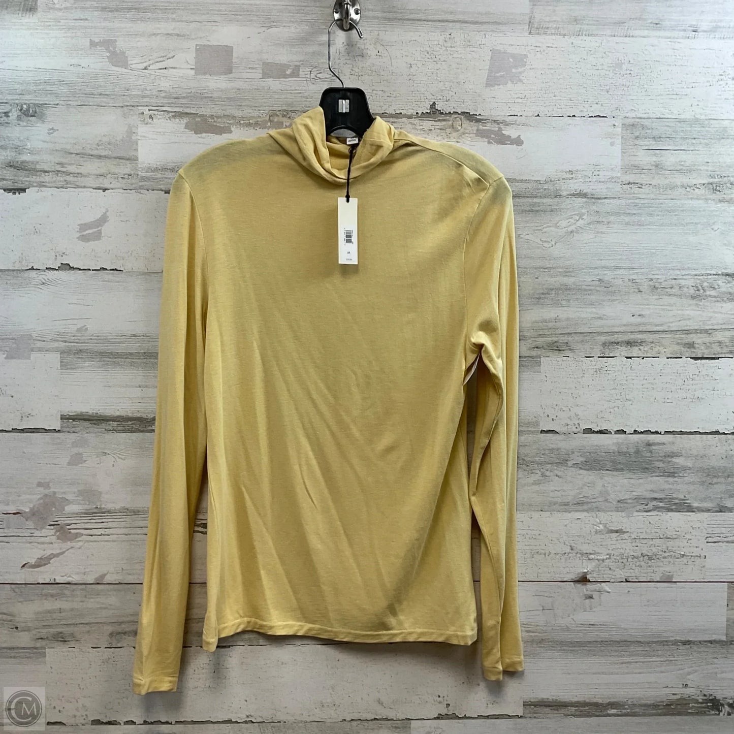 Top Long Sleeve Basic By Banana Republic In Yellow, Size: M