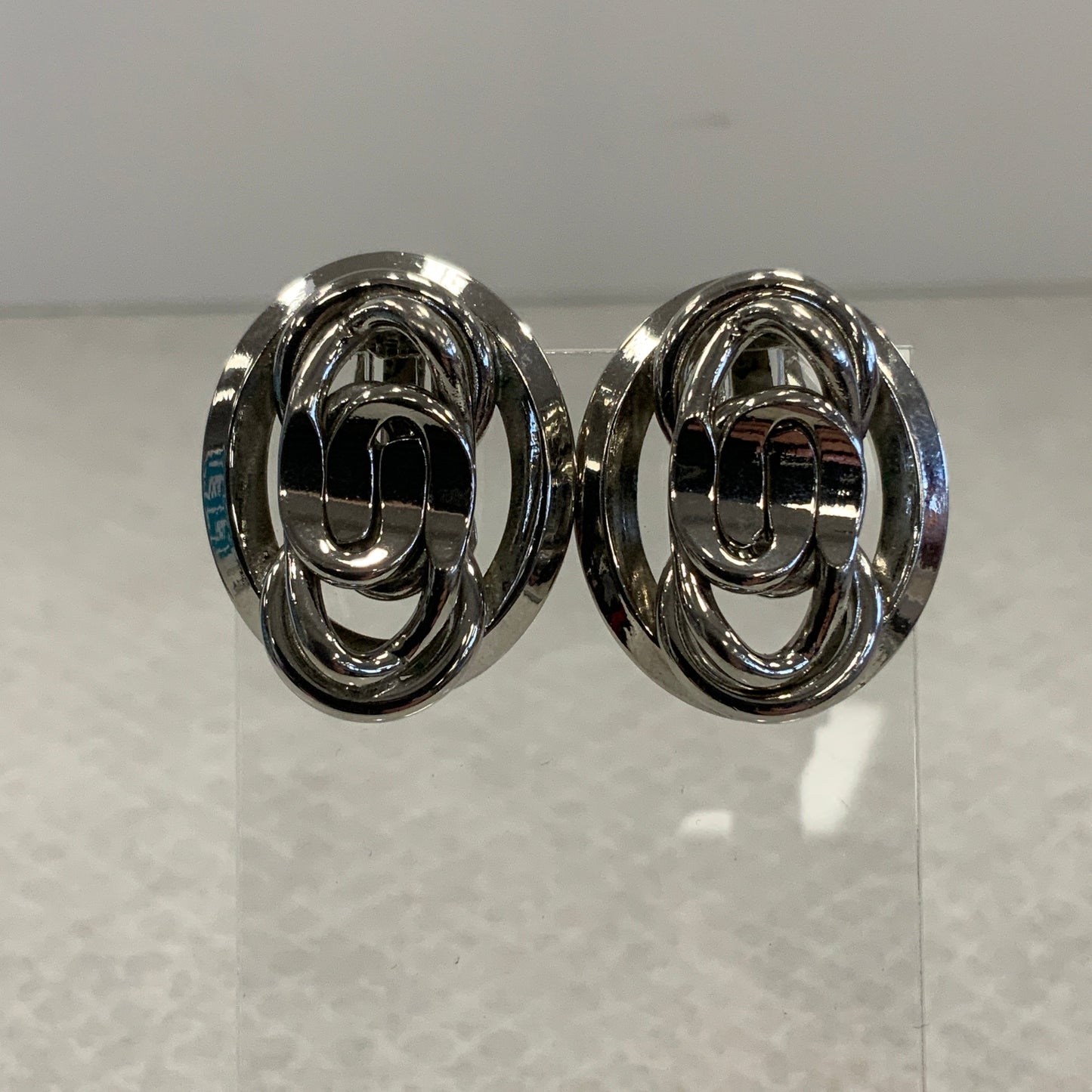 Earrings Clip By Cme