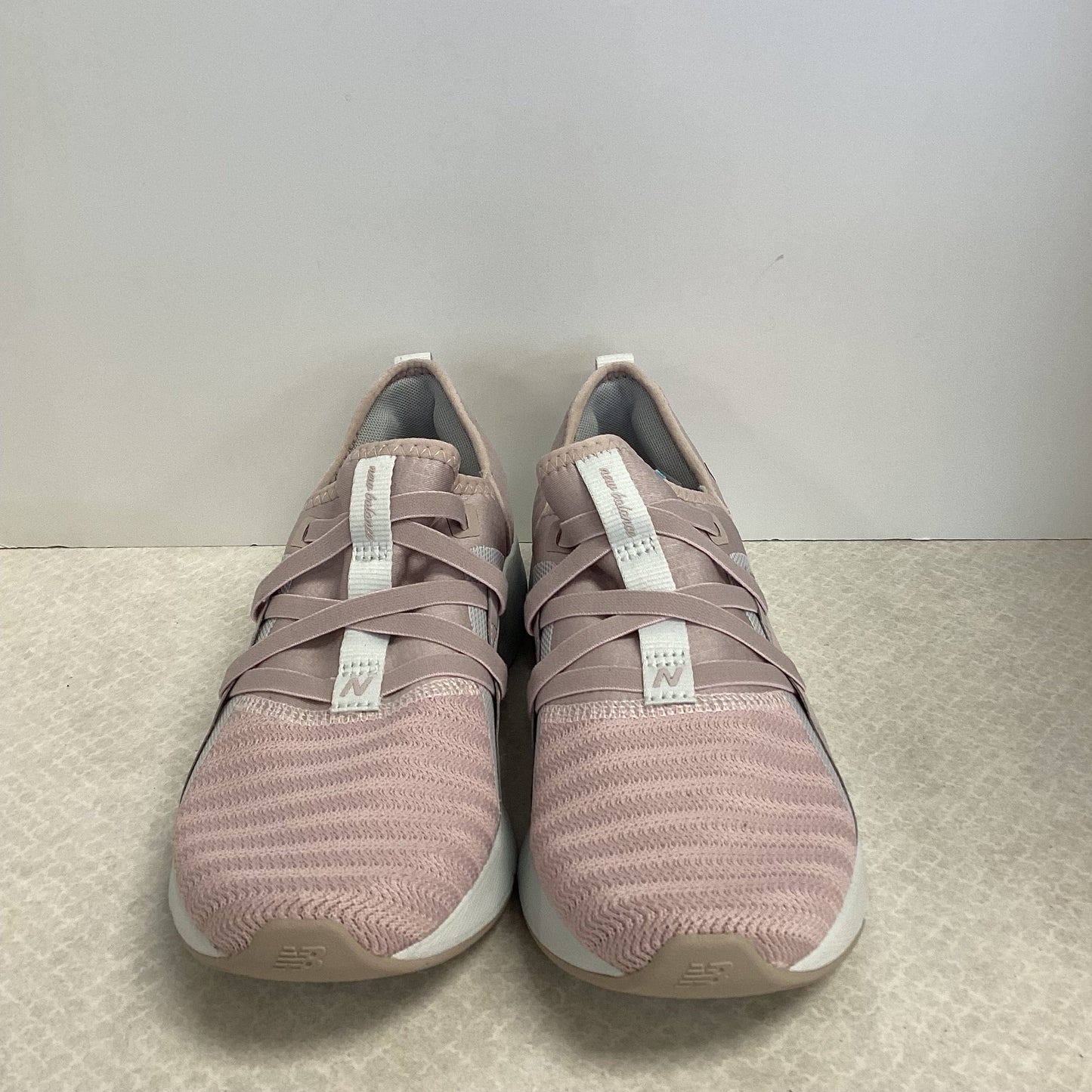 Pink Shoes Athletic New Balance, Size 9.5