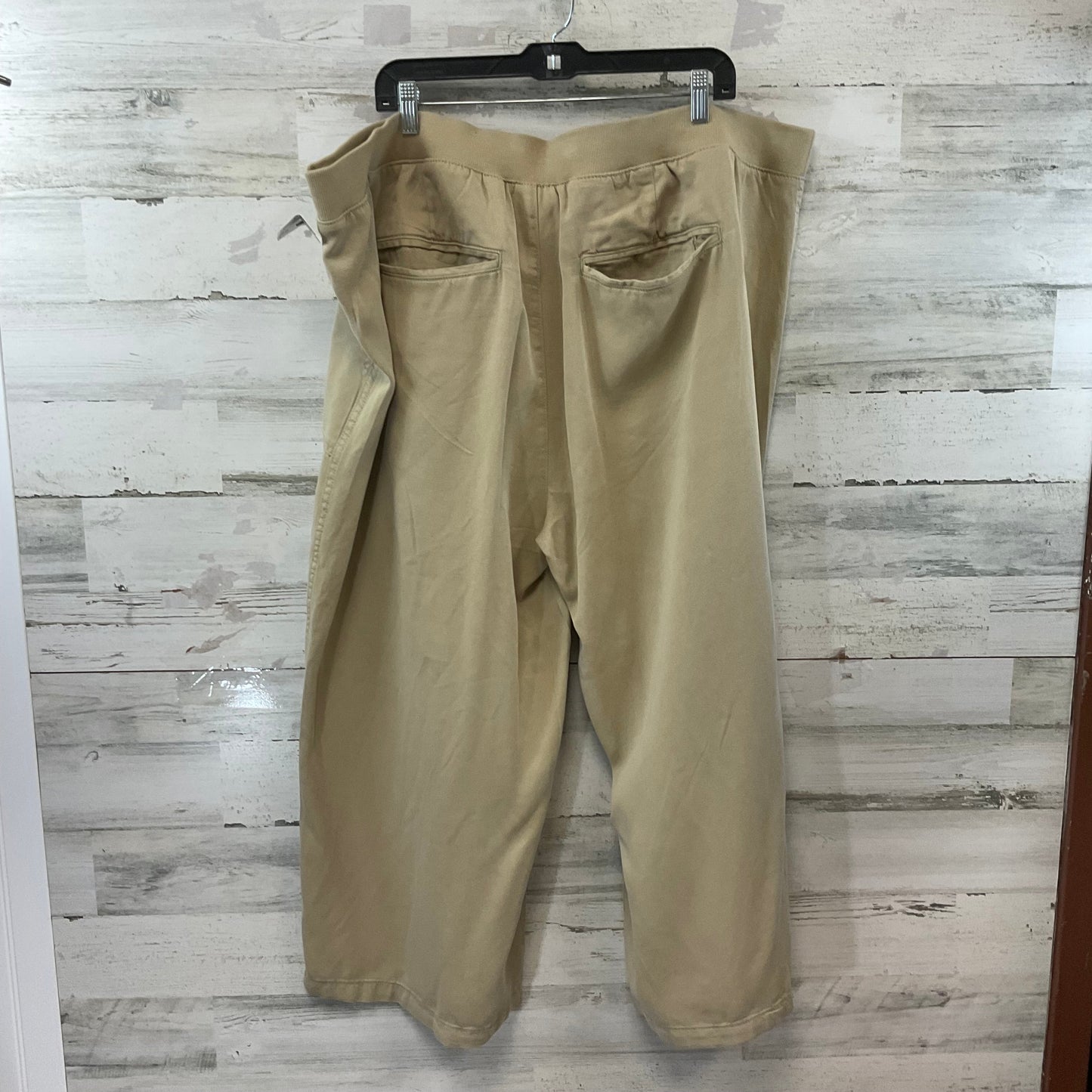 Pants Cropped By St Johns Bay In Tan, Size: 3x