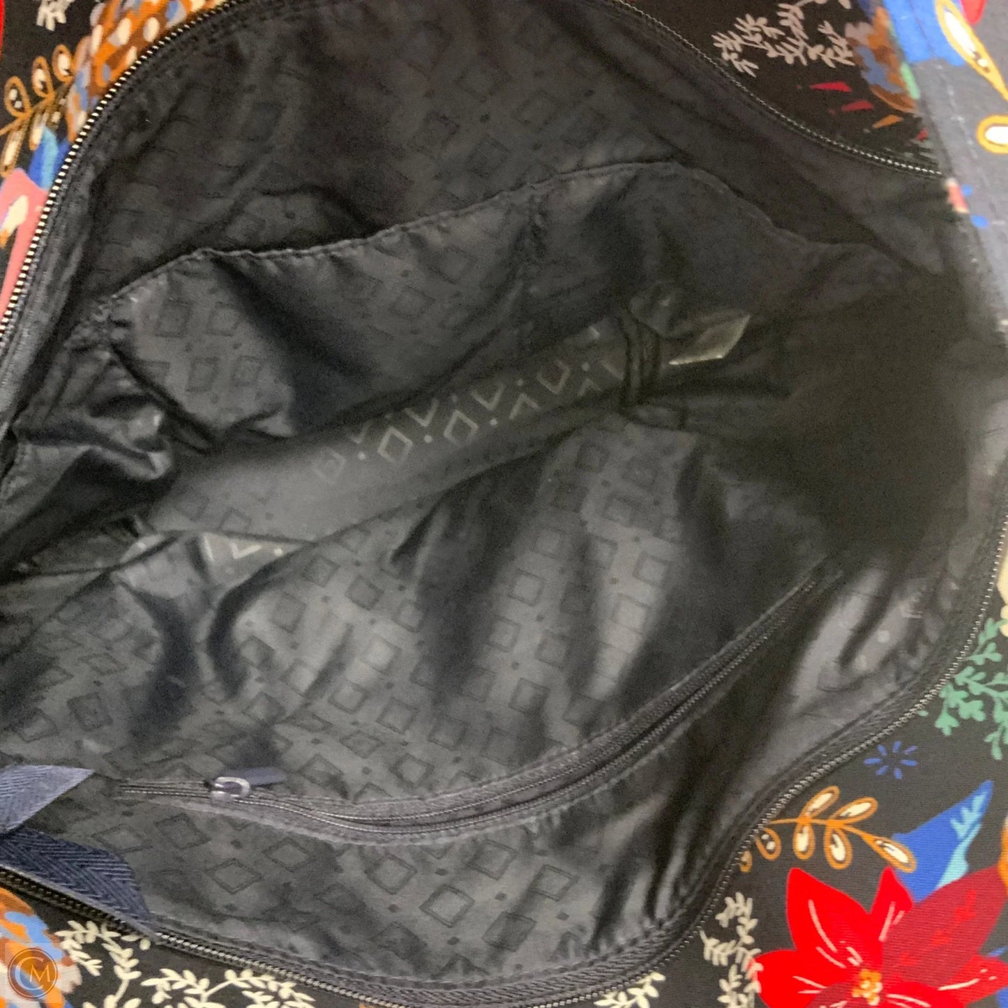 Handbag By Vera Bradley, Size: Medium