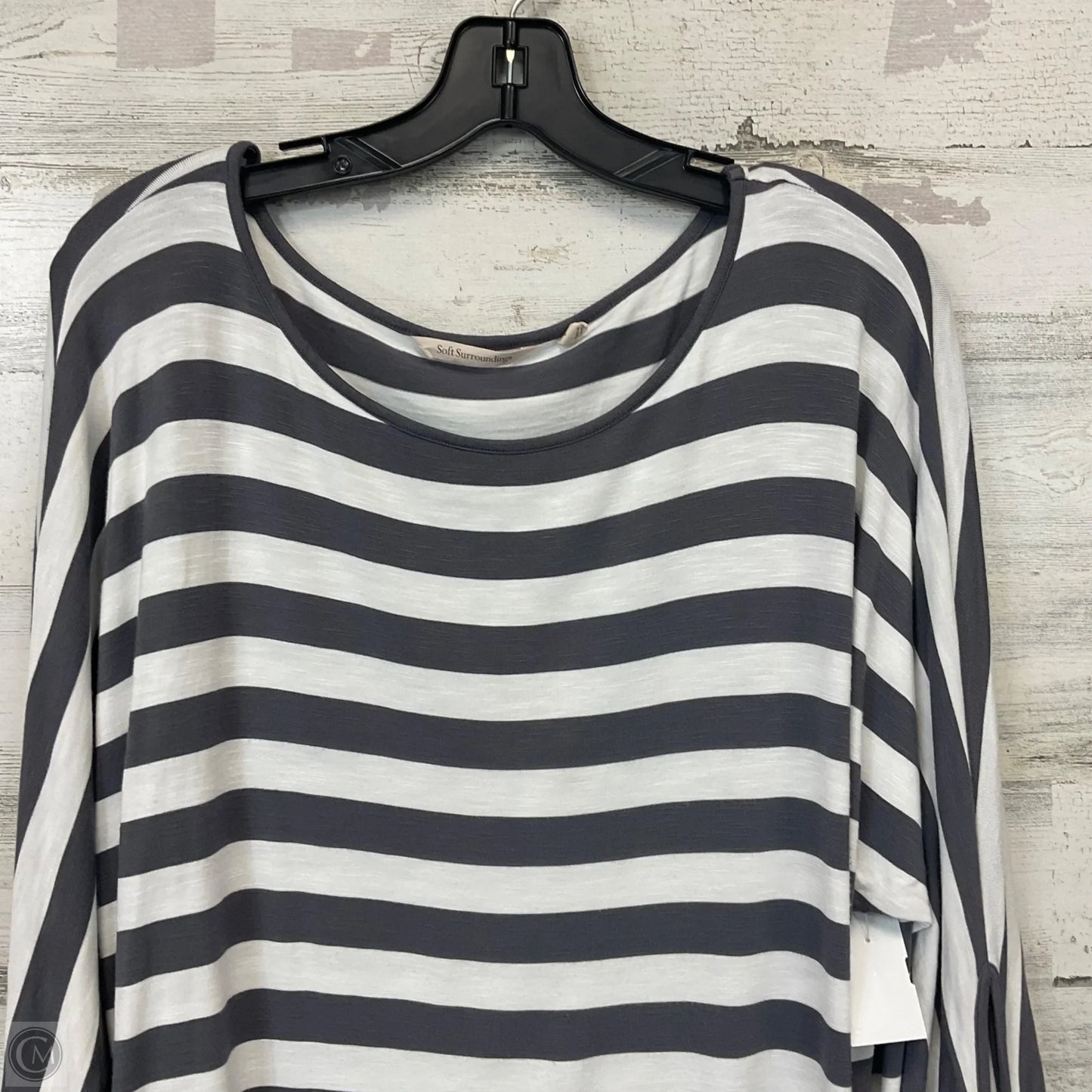 Top Long Sleeve By Soft Surroundings In Grey, Size: L