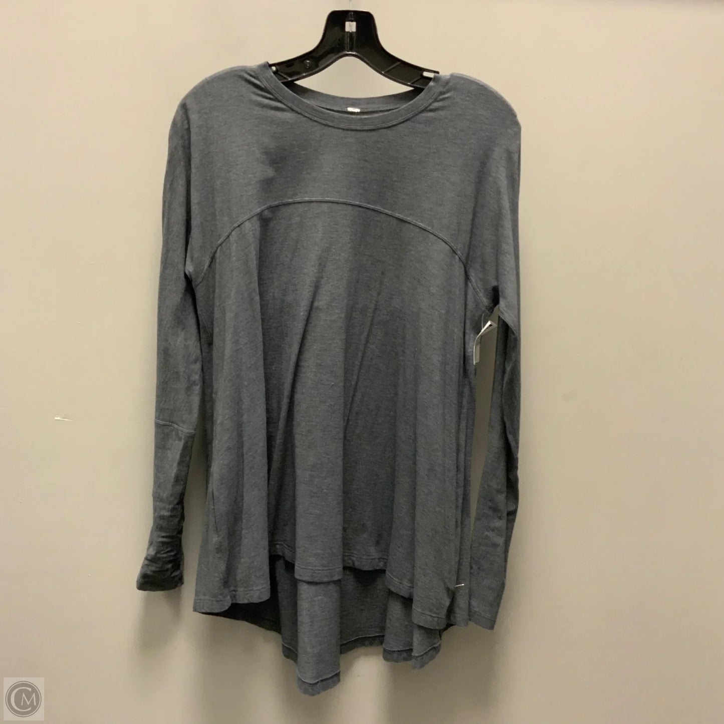 Athletic Top Long Sleeve Crewneck By Lululemon In Grey, Size: L