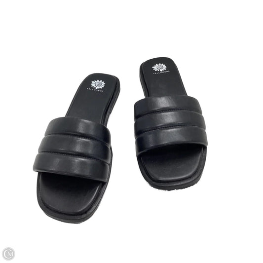 Sandals Flats By Yellow Box In Black, Size: 10