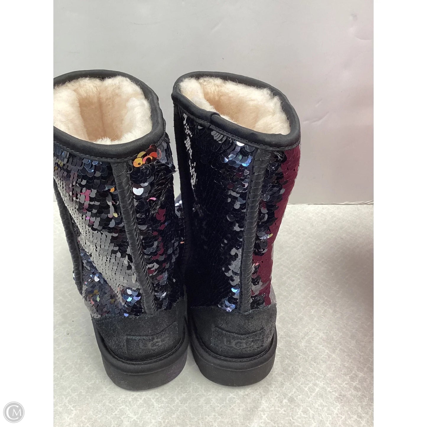 Boots Designer By Ugg In Black, Size: 7