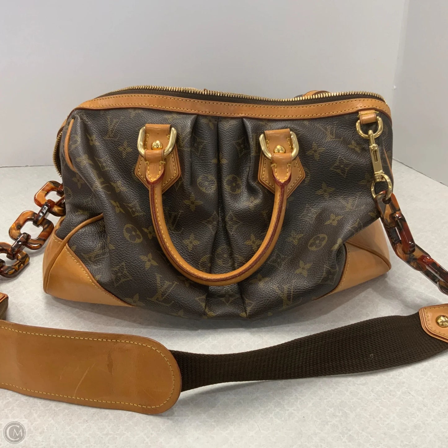 Handbag Luxury Designer By Louis Vuitton, Size: Large