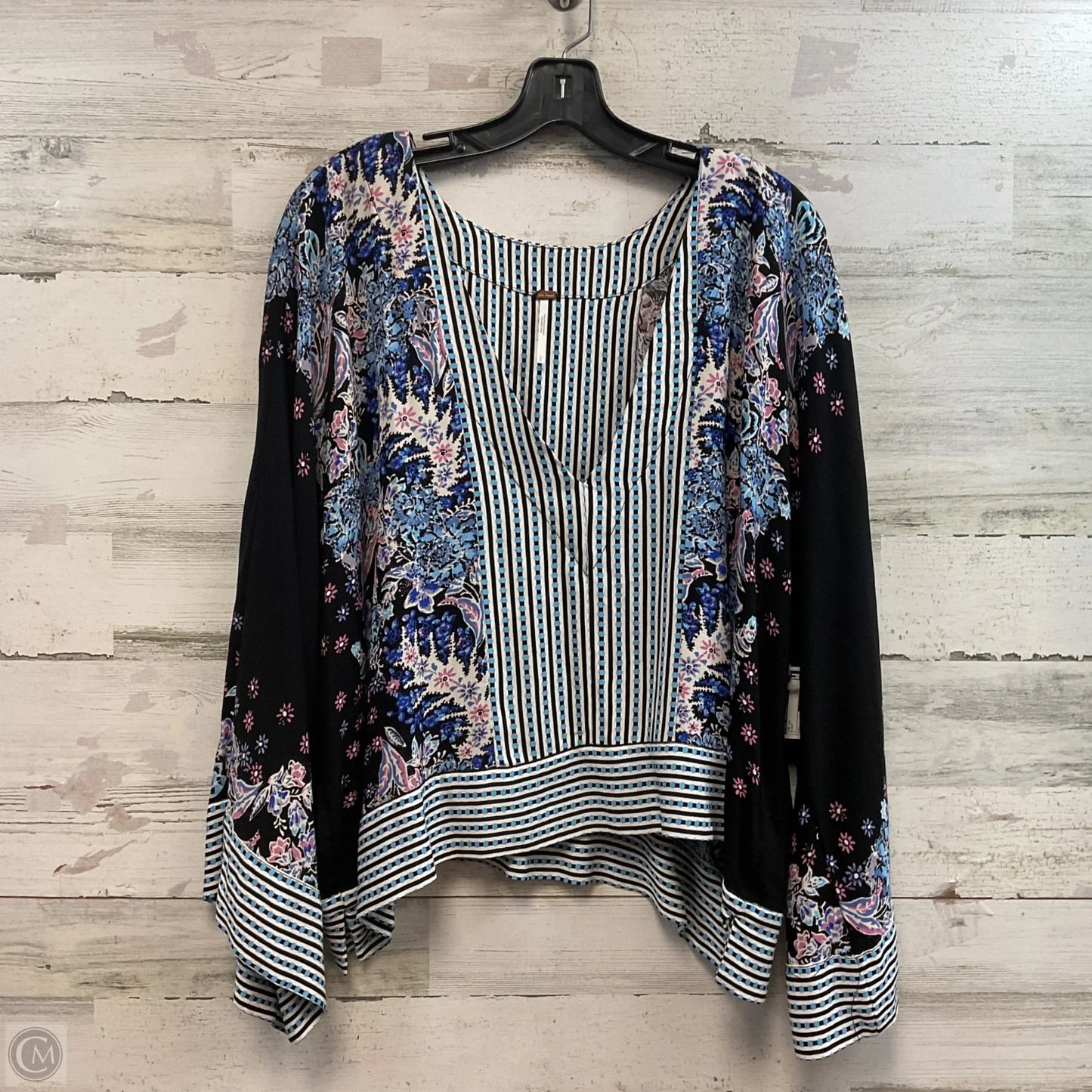 Top Long Sleeve By Free People In Black, Size: L