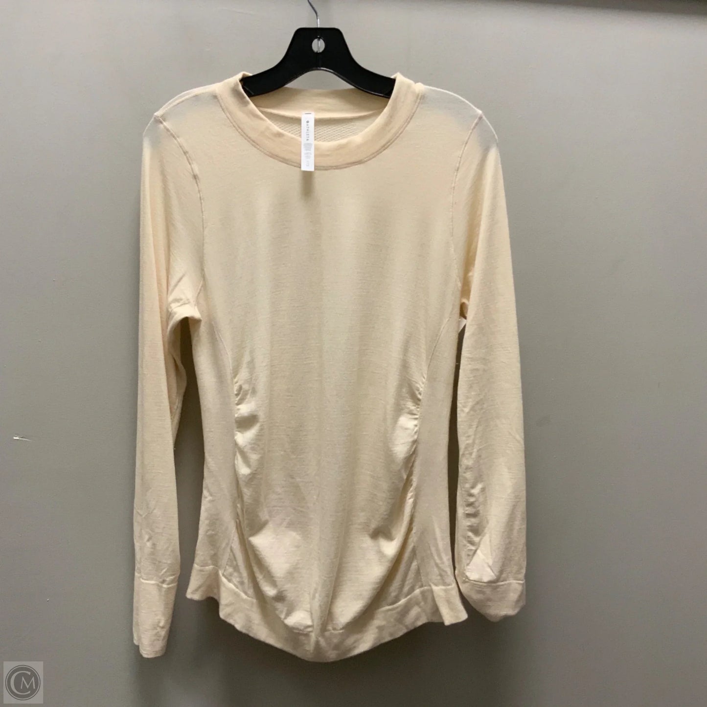 Athletic Top Long Sleeve Crewneck By Athleta In Cream, Size: Xl