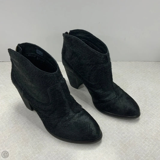 Boots Ankle Heels By Ugg In Black, Size: 6