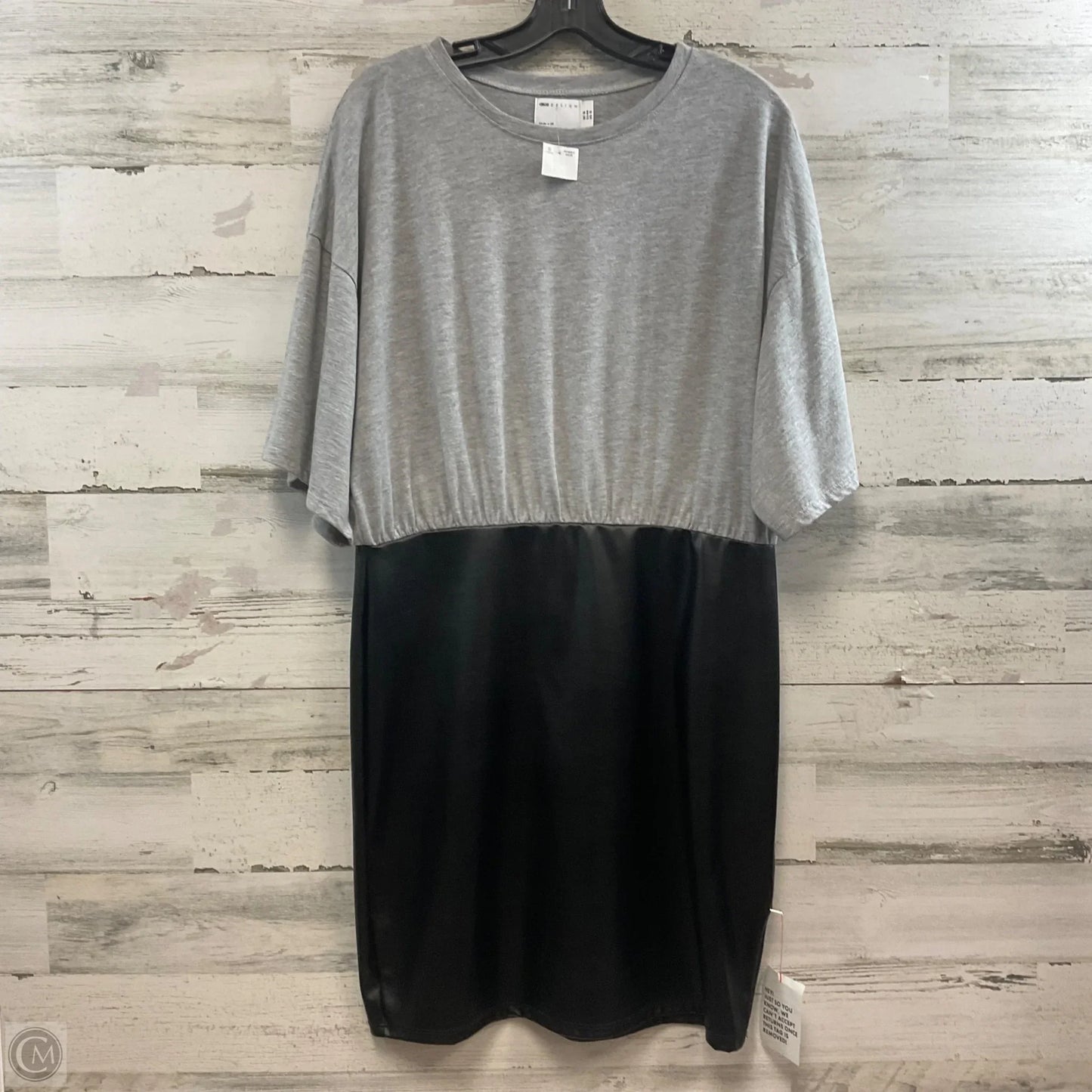 Dress Casual Short By Asos In Black & Grey, Size: Xl