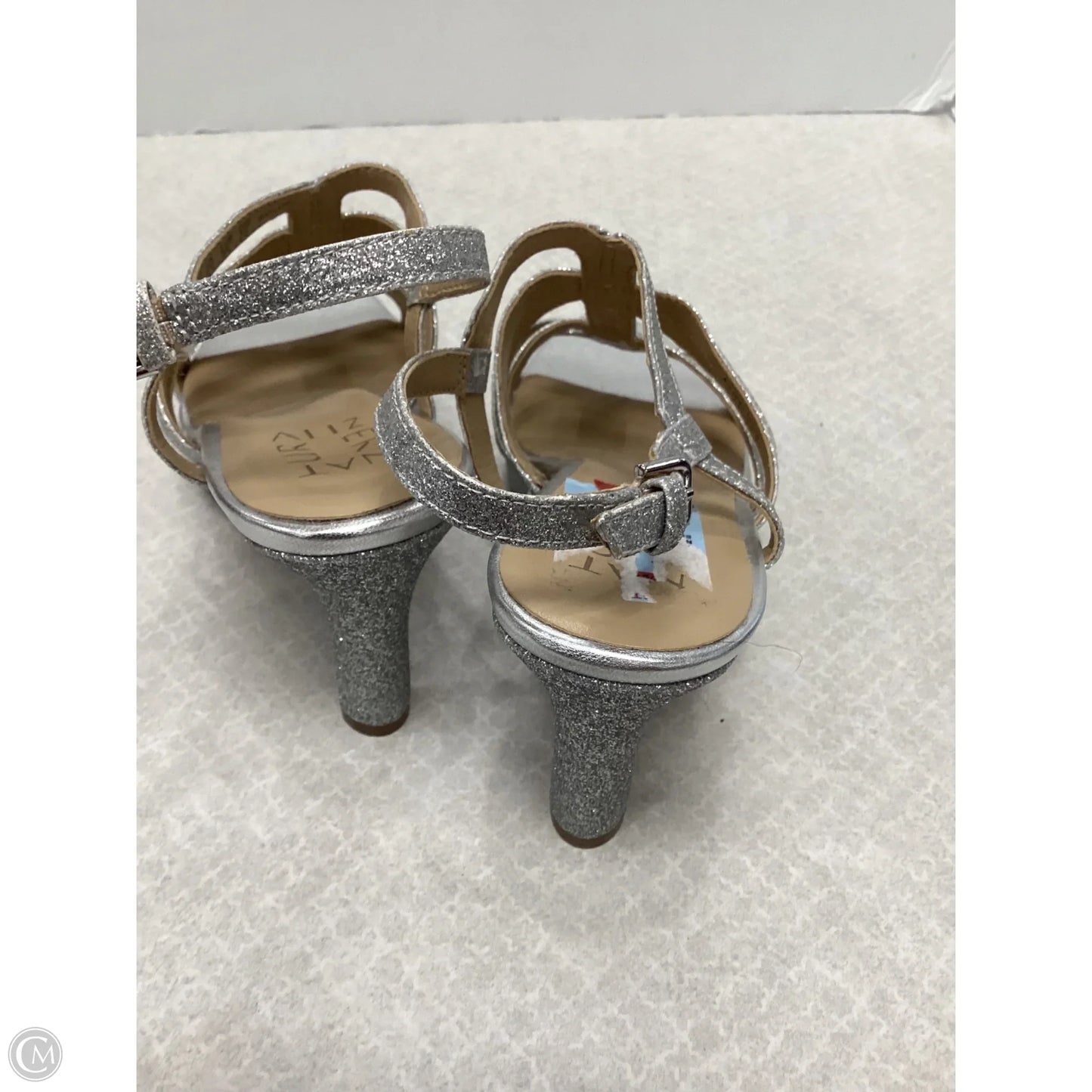 Shoes Heels Kitten By Naturalizer In Silver, Size: 6