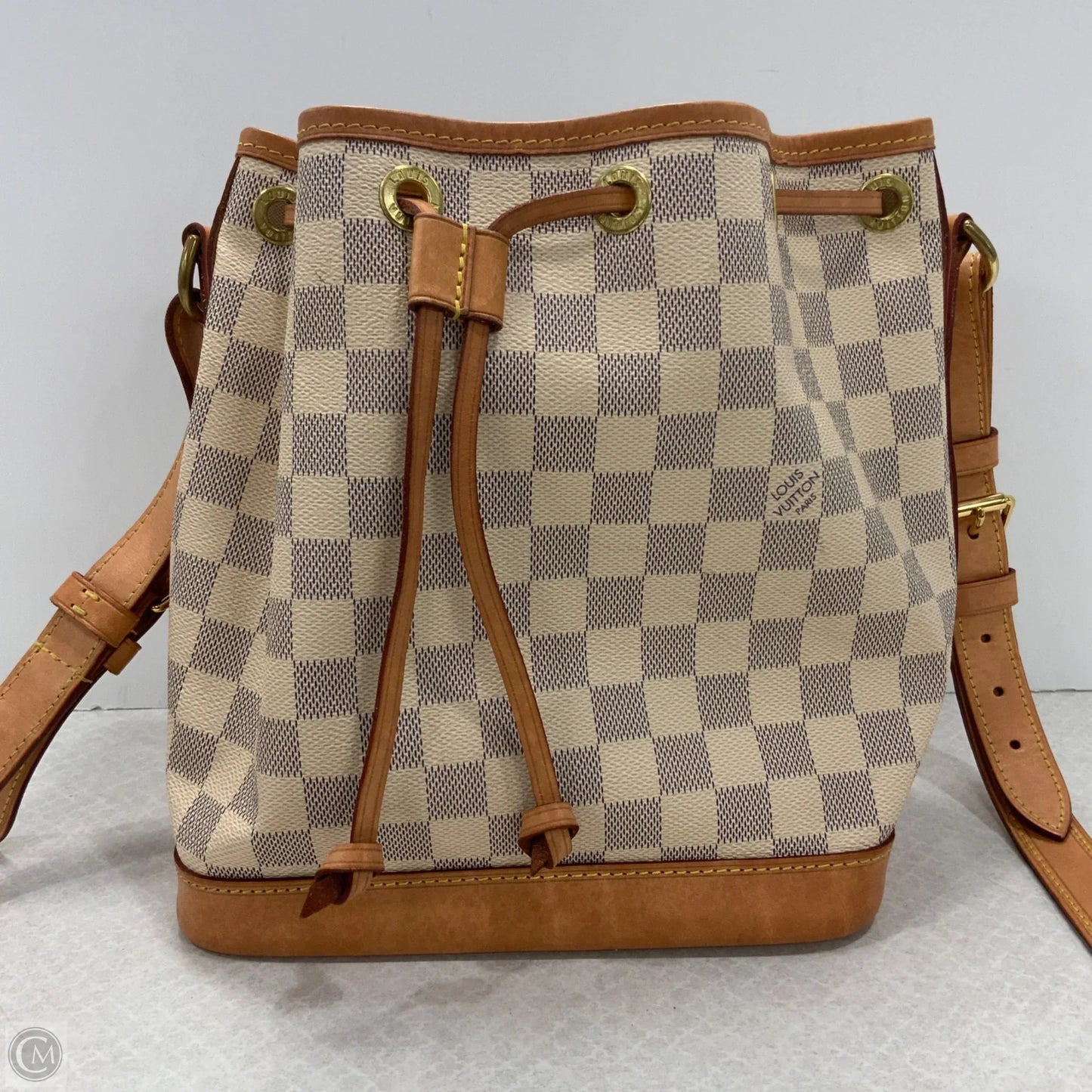 Handbag Luxury Designer By Louis Vuitton, Size: Small