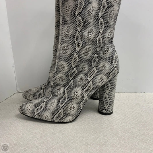Boots Ankle Heels By Fashion Nova In Snakeskin Print, Size: 11