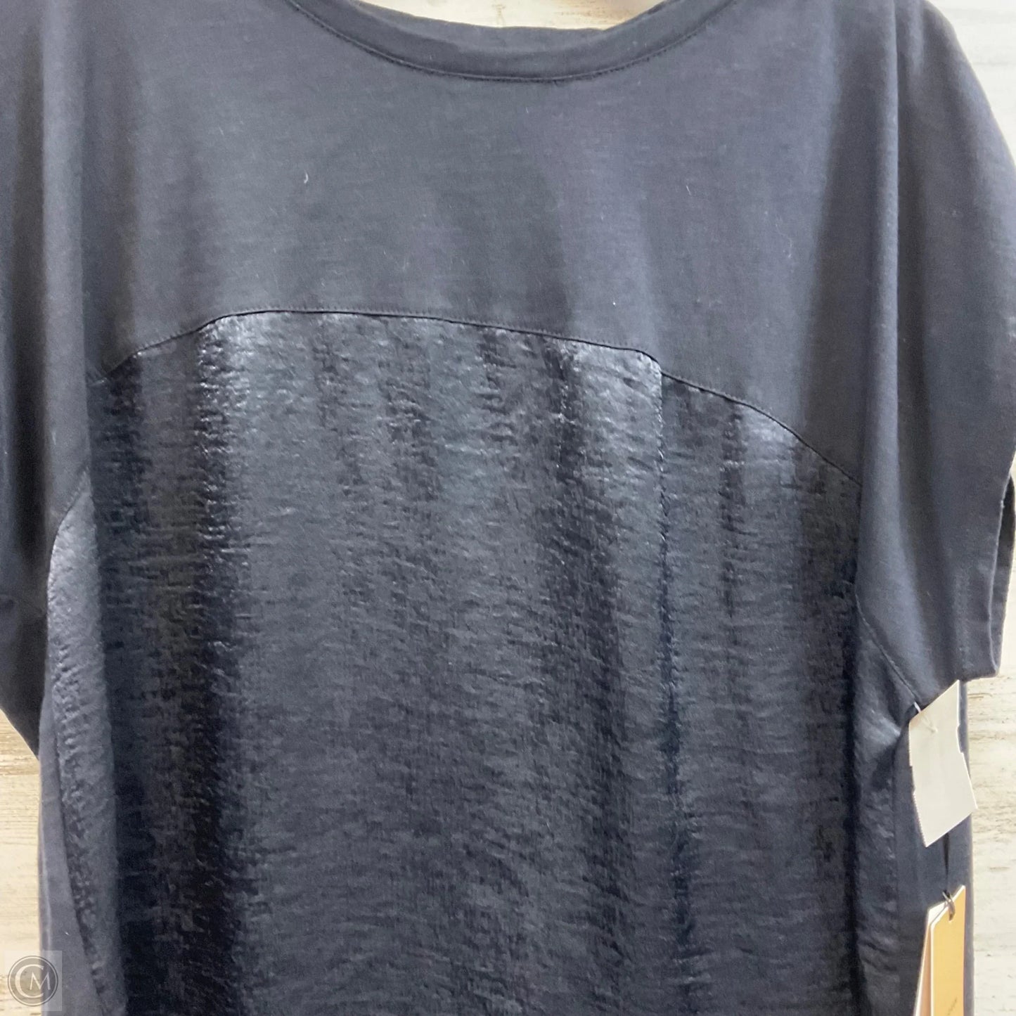 Top Short Sleeve By Halogen In Navy, Size: L