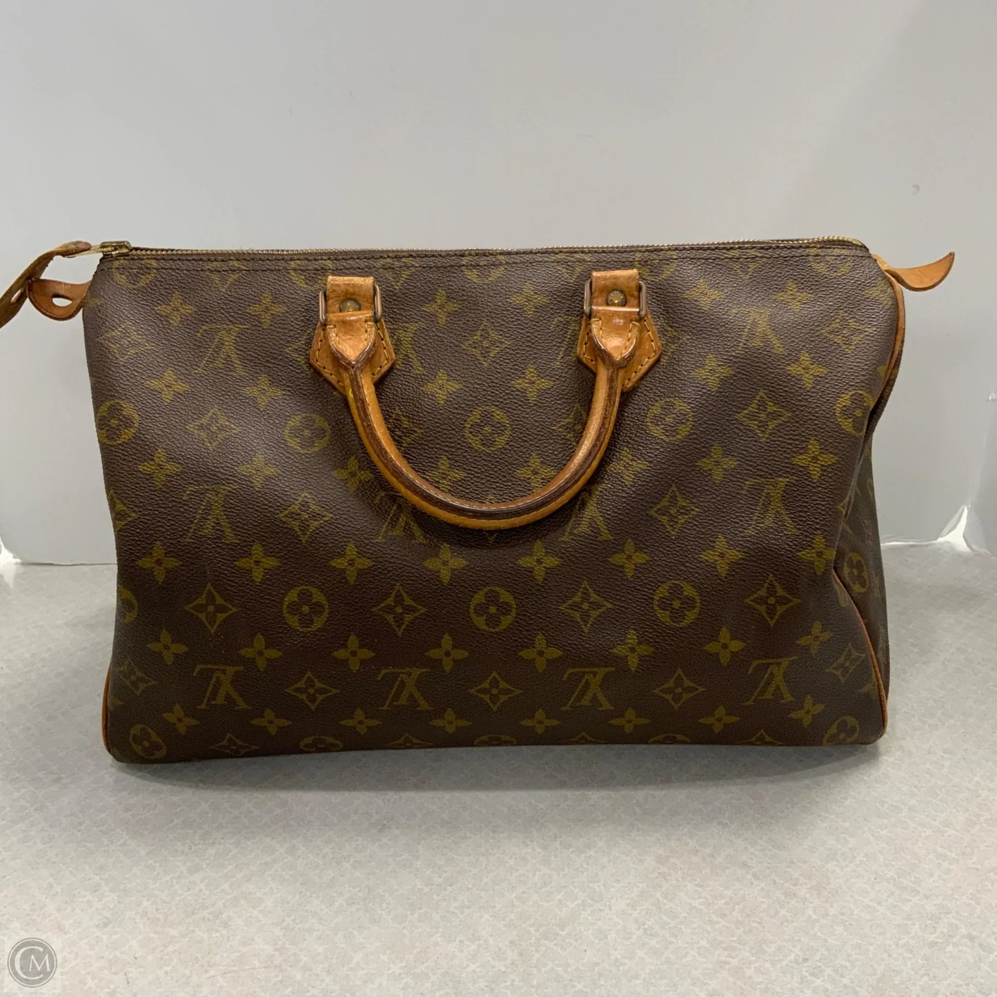 Handbag Luxury Designer By Louis Vuitton, Size: Medium