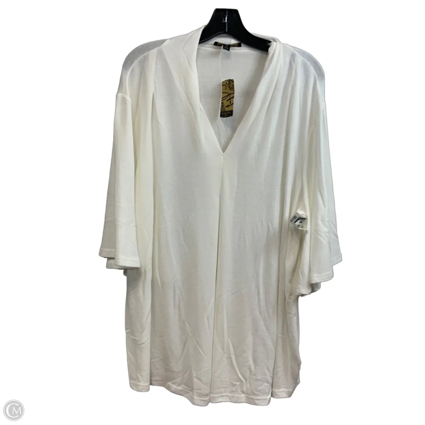 Top Short Sleeve By Suzanne Betro In White, Size: 2x