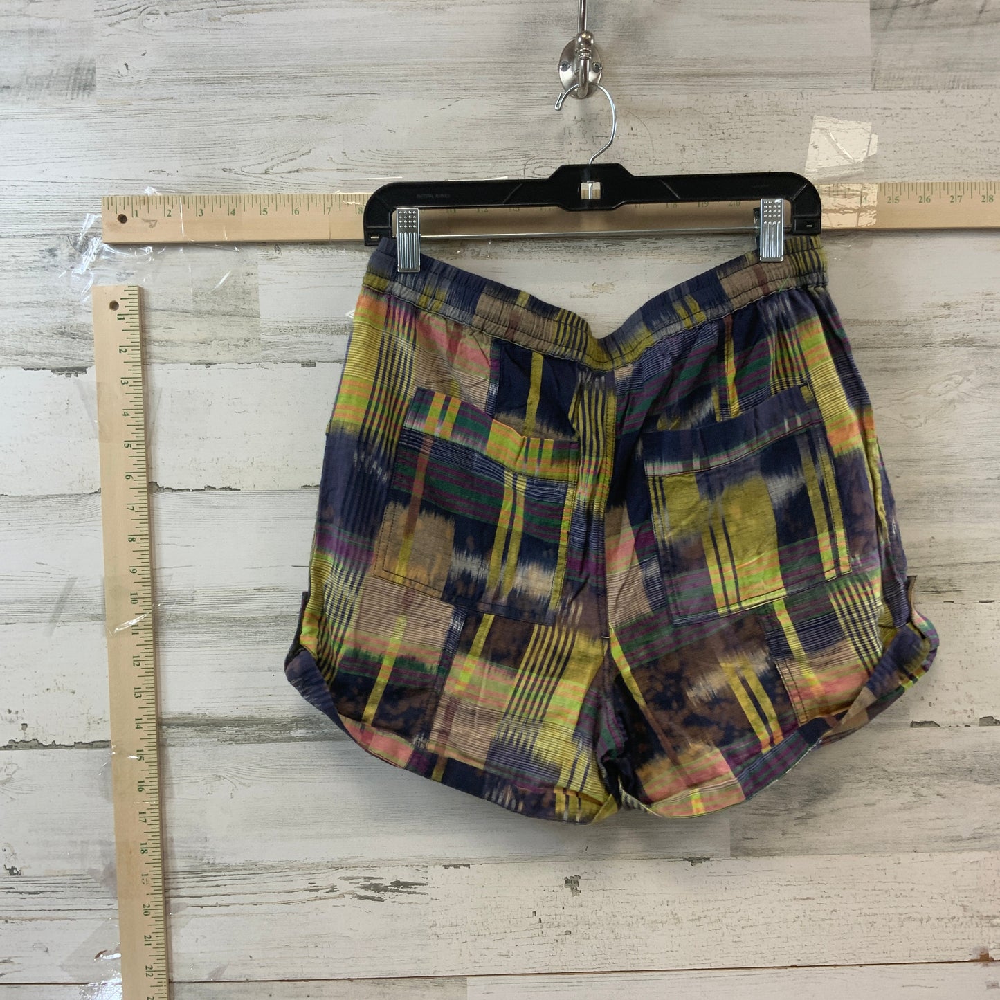 Shorts By Pilcro  Size: M