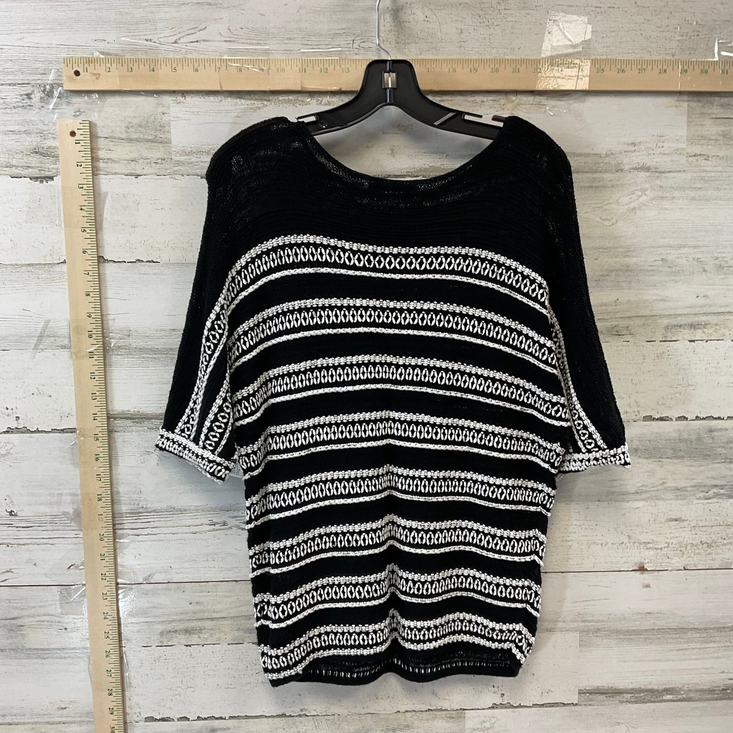 Sweater Short Sleeve By Nic + Zoe  Size: S