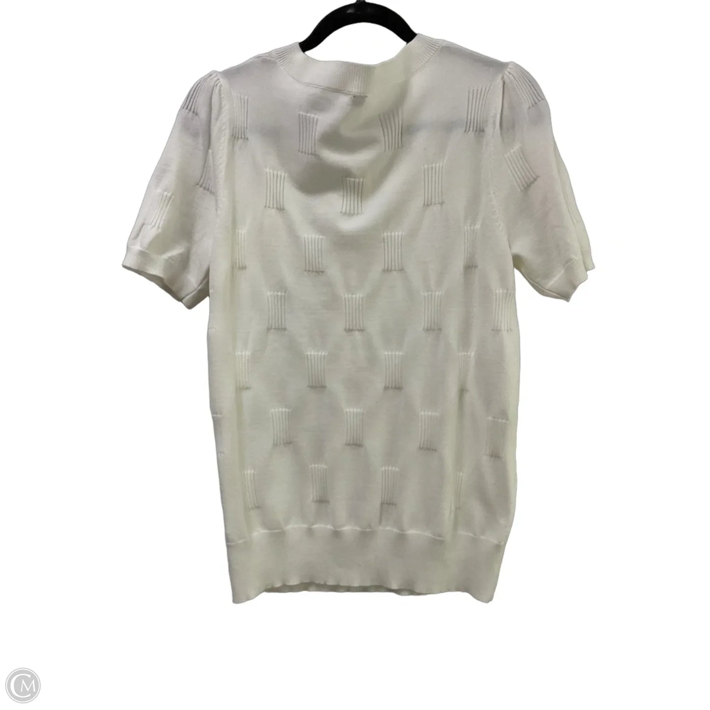 Top Short Sleeve By Clothes Mentor In White, Size: M