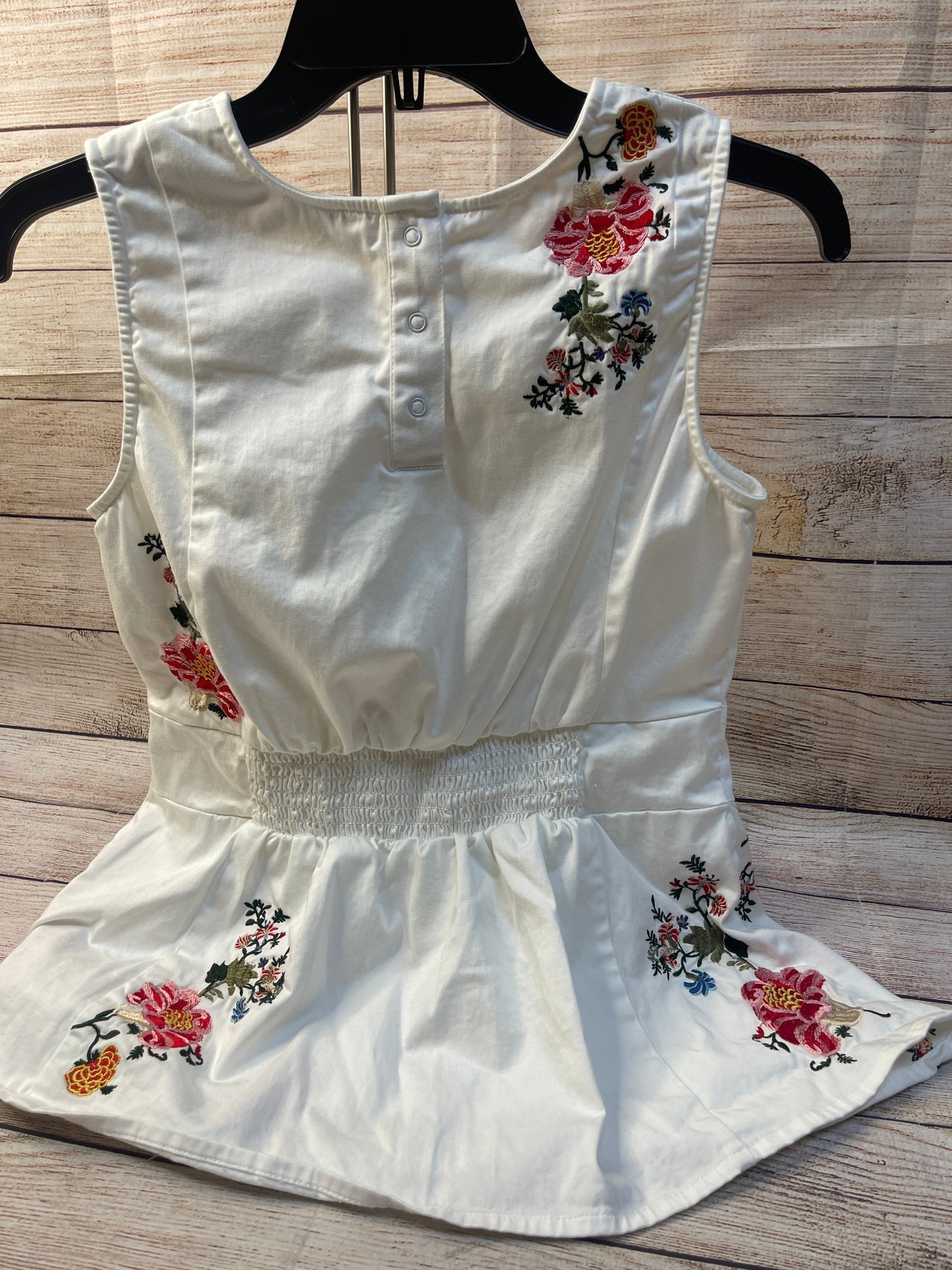 White Top Sleeveless Sundance, Size Xs