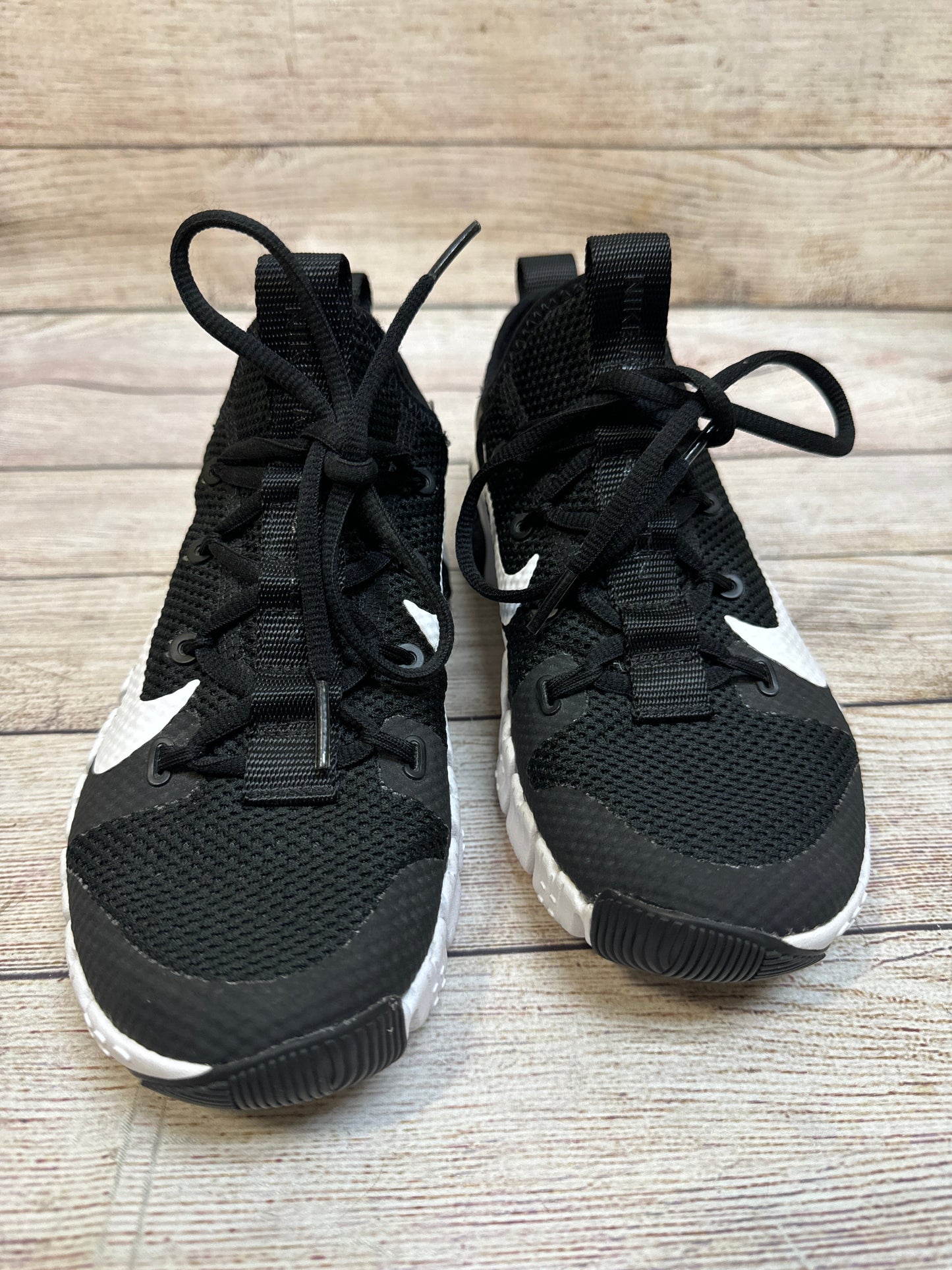 Shoes Athletic By Nike In Black & White, Size: 7