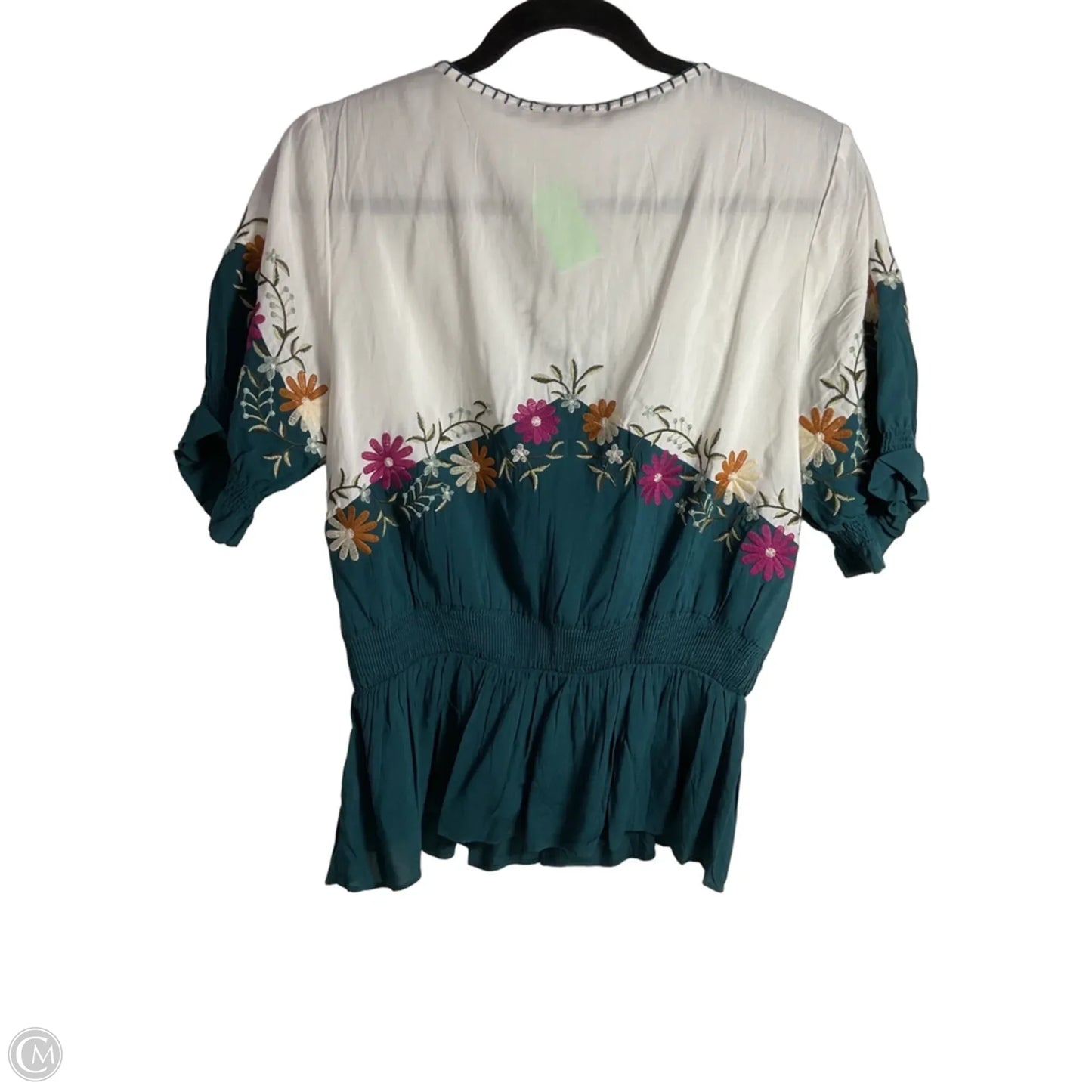 Top Short Sleeve By Gimmicks In White, Size: M