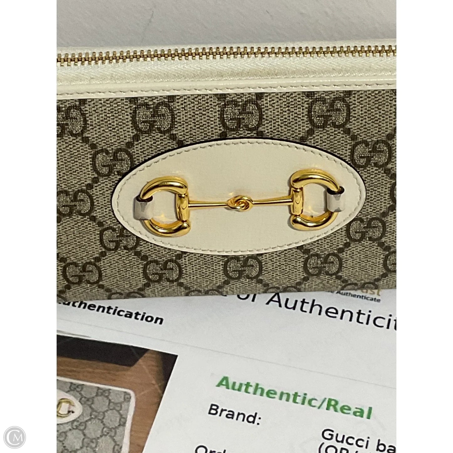 Wallet Luxury Designer By Gucci, Size: Medium