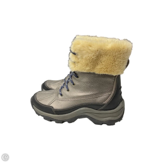 Boots Snow By Clarks In Silver, Size: 7
