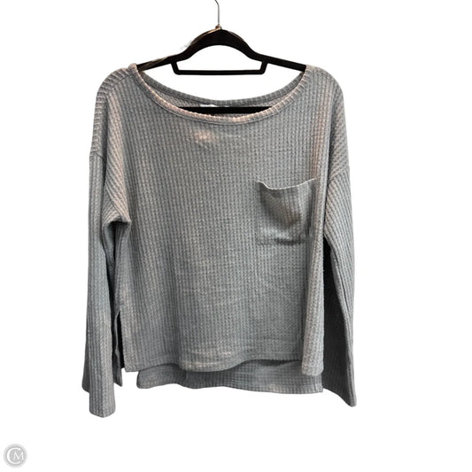 Top Long Sleeve By Tresics In Grey, Size: L