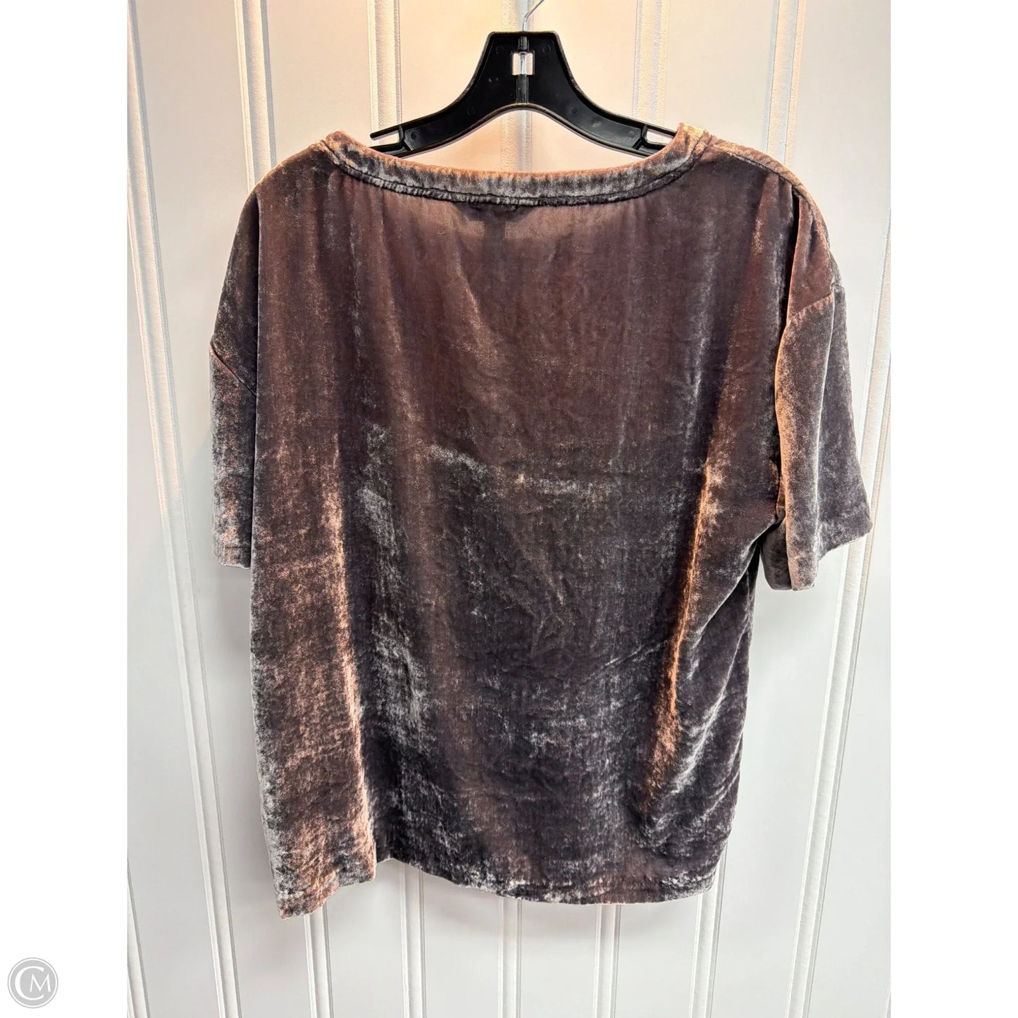 Top Short Sleeve By Calvin Klein In Grey, Size: M