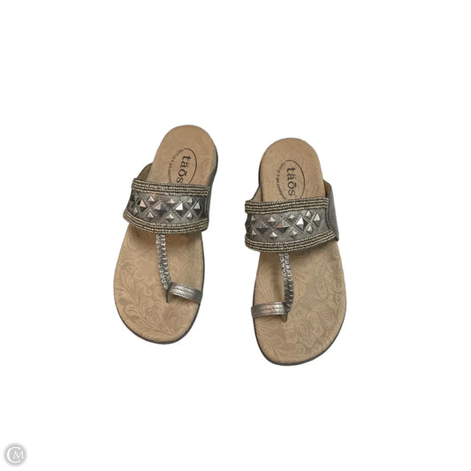 Sandals Flip Flops By Taos In Silver, Size: 7