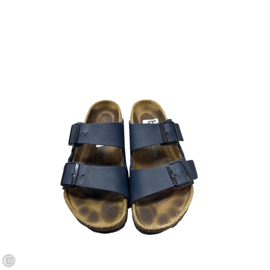 Sandals Flats By Birkenstock In Navy, Size: 6