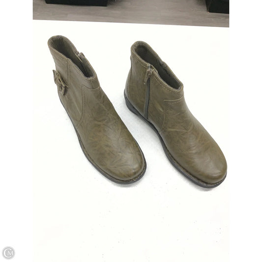 Boots Ankle Flats By Clarks In Green, Size: 7.5
