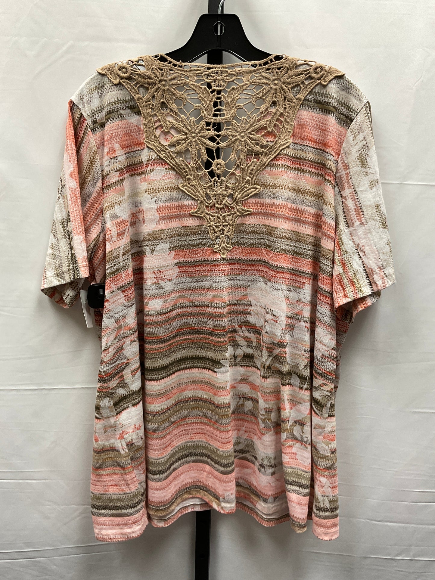 Multi-colored Top Short Sleeve Catherines, Size 1x