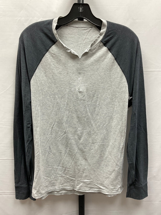 Athletic Top Long Sleeve Crewneck By Lululemon In Grey, Size: 8