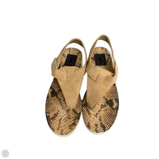 Sandals Flats By Naturalizer In Snakeskin Print, Size: 7.5